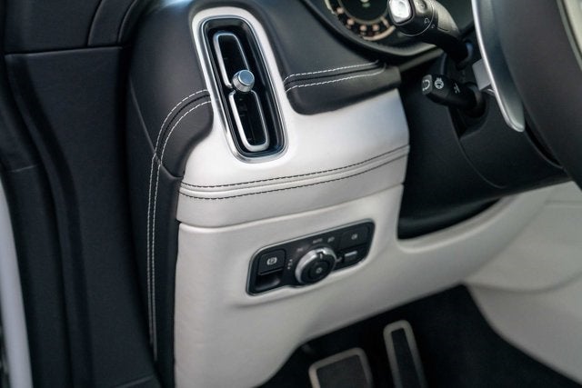 2023 Aston Martin DBX 707