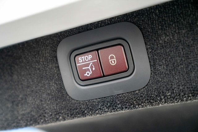 2023 Aston Martin DBX 707