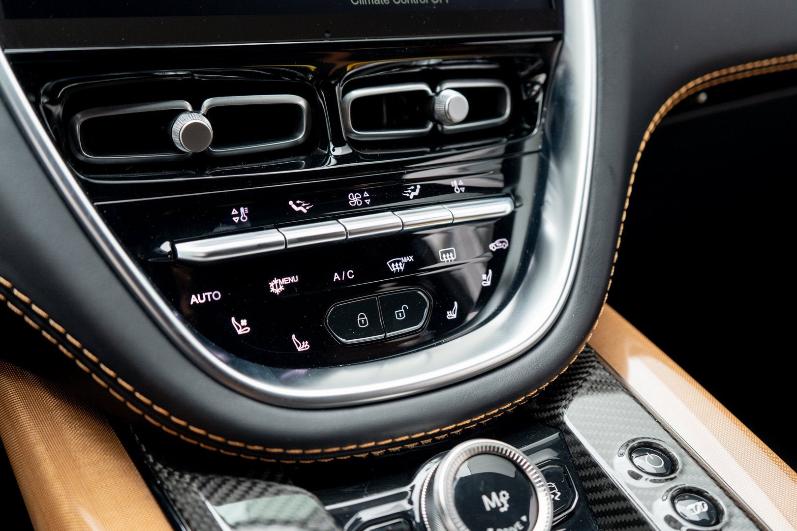 2023 Aston Martin DBX 707