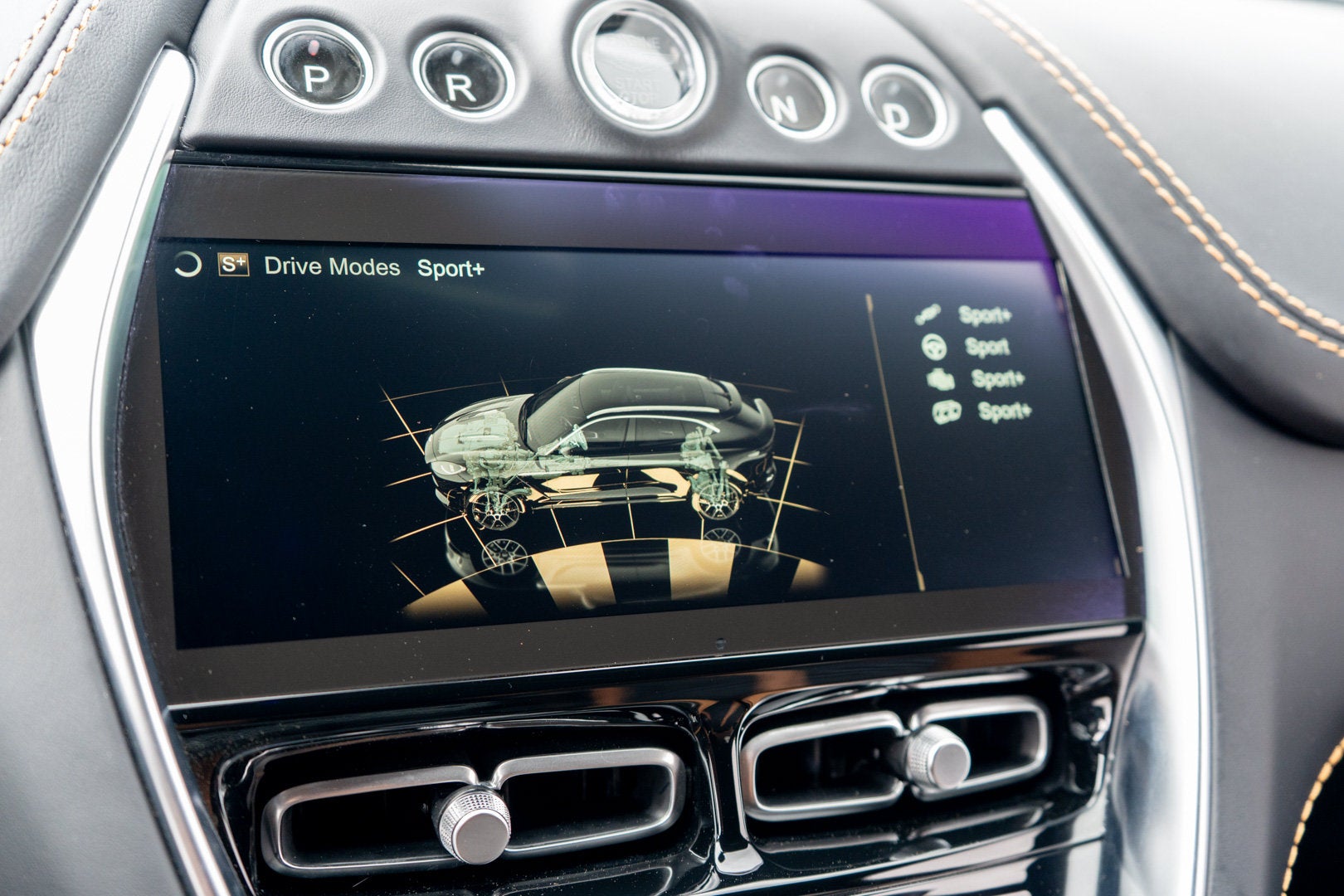 2023 Aston Martin DBX 707