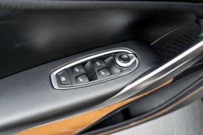 2023 Aston Martin DBX 707