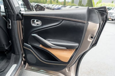 2023 Aston Martin DBX 707