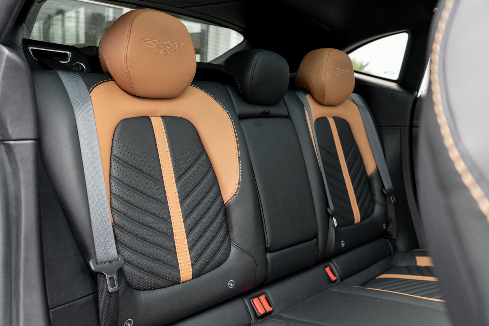 2023 Aston Martin DBX 707
