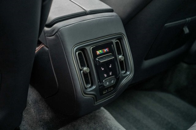 2023 Aston Martin DBX 707