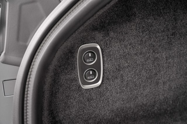 2023 Aston Martin DBX 707