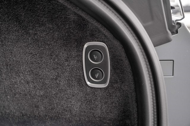 2023 Aston Martin DBX 707