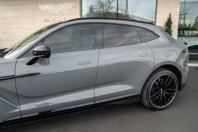 2023 Aston Martin DBX 707