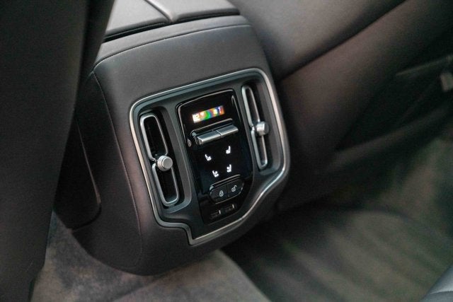 2023 Aston Martin DBX 707