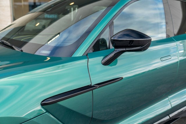 2023 Aston Martin DBX 707