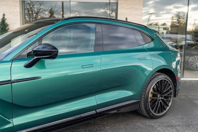 2023 Aston Martin DBX 707