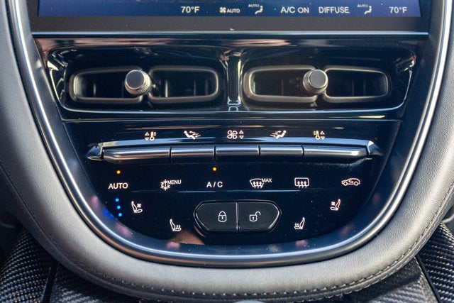 2024 Aston Martin DBX 707