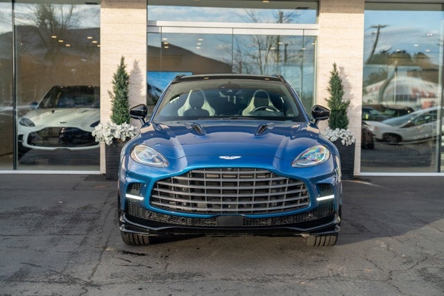 2023 Aston Martin DBX 707