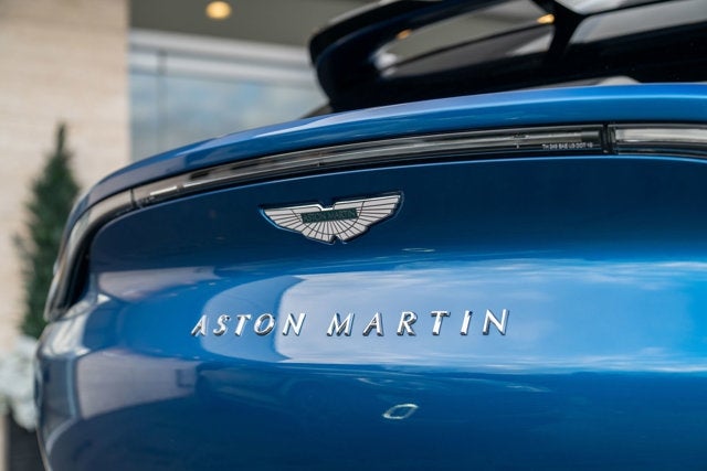 2023 Aston Martin DBX 707