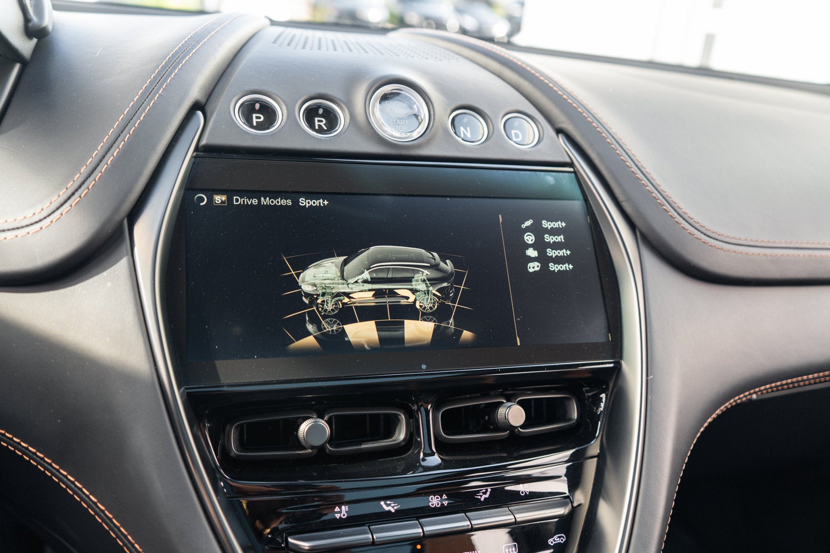 2023 Aston Martin DBX 707