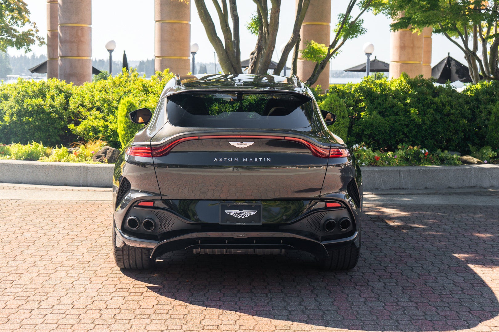 2023 Aston Martin DBX 707