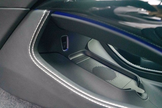 2023 Aston Martin DBX 707