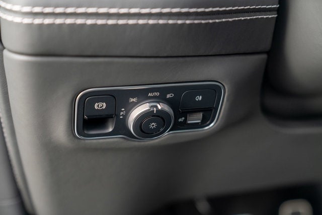 2023 Aston Martin DBX 707