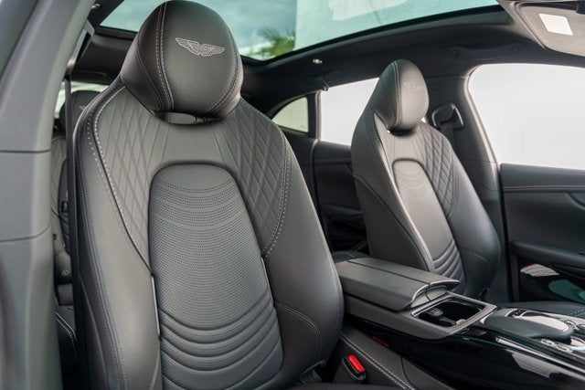 2023 Aston Martin DBX 707