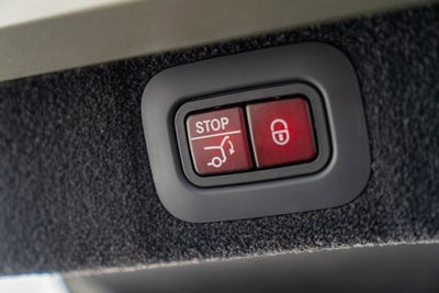 2023 Aston Martin DBX 707