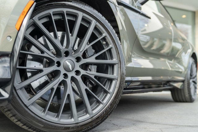 2023 Aston Martin DBX 707