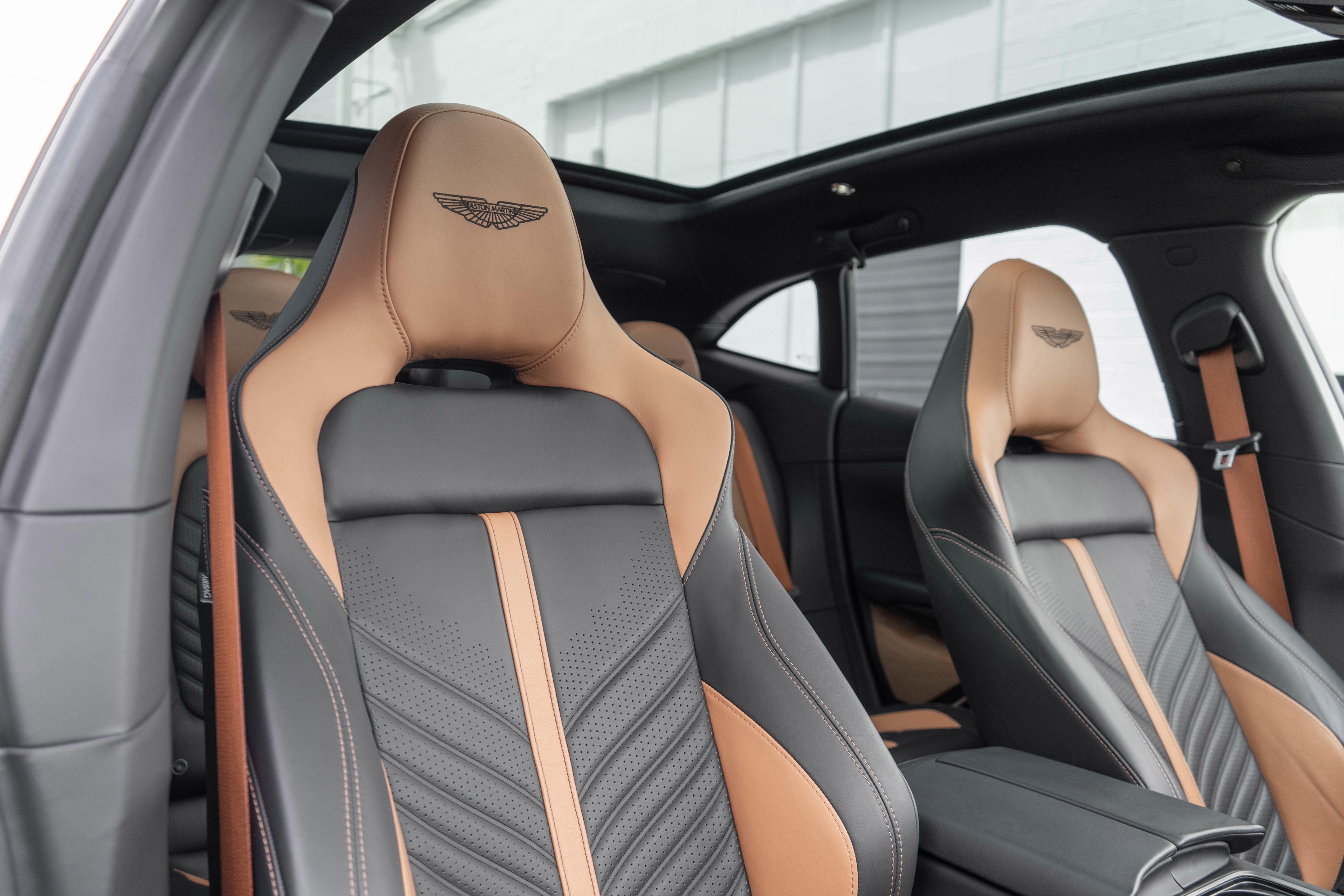 2023 Aston Martin DBX 707