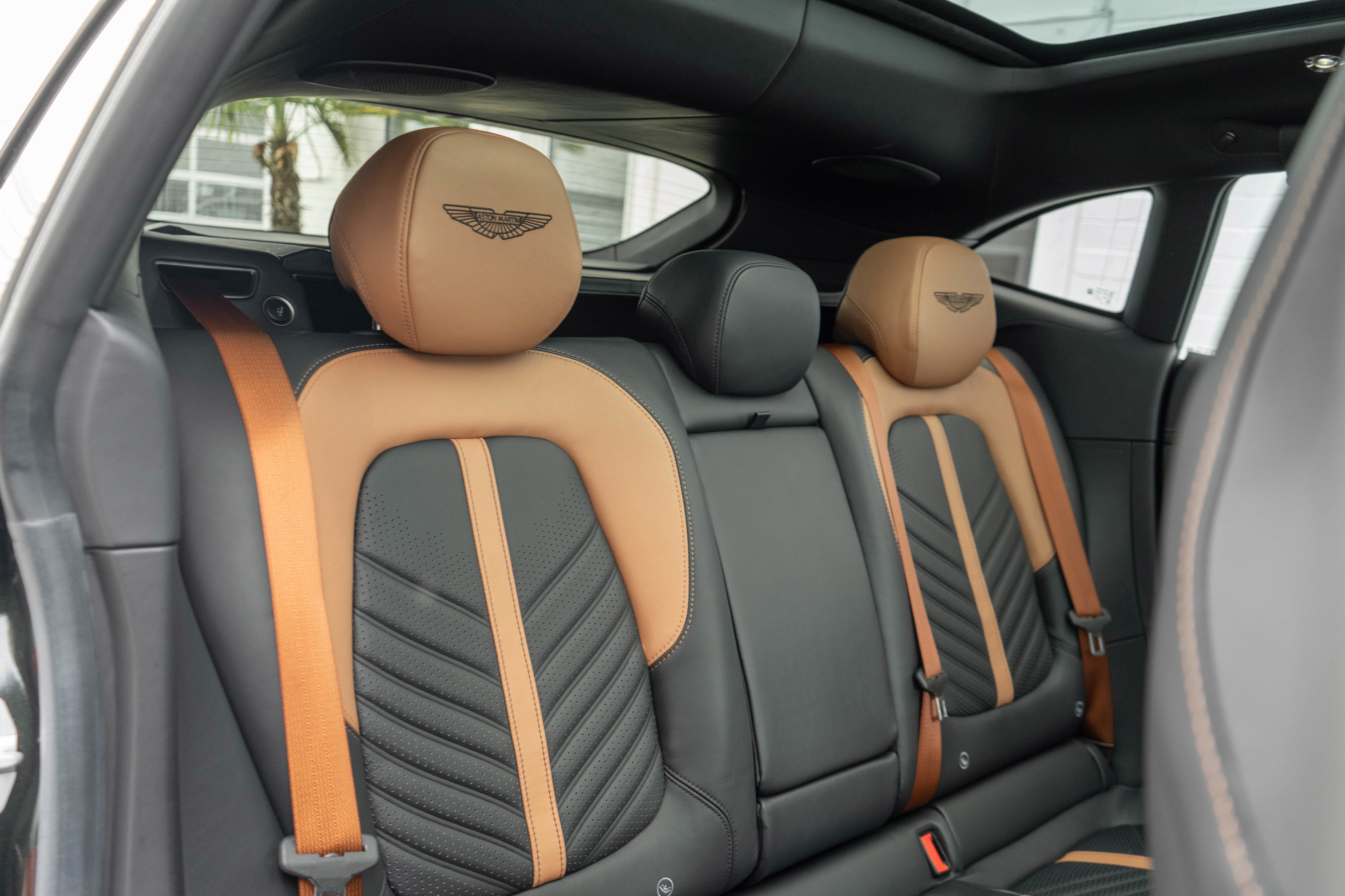 2023 Aston Martin DBX 707
