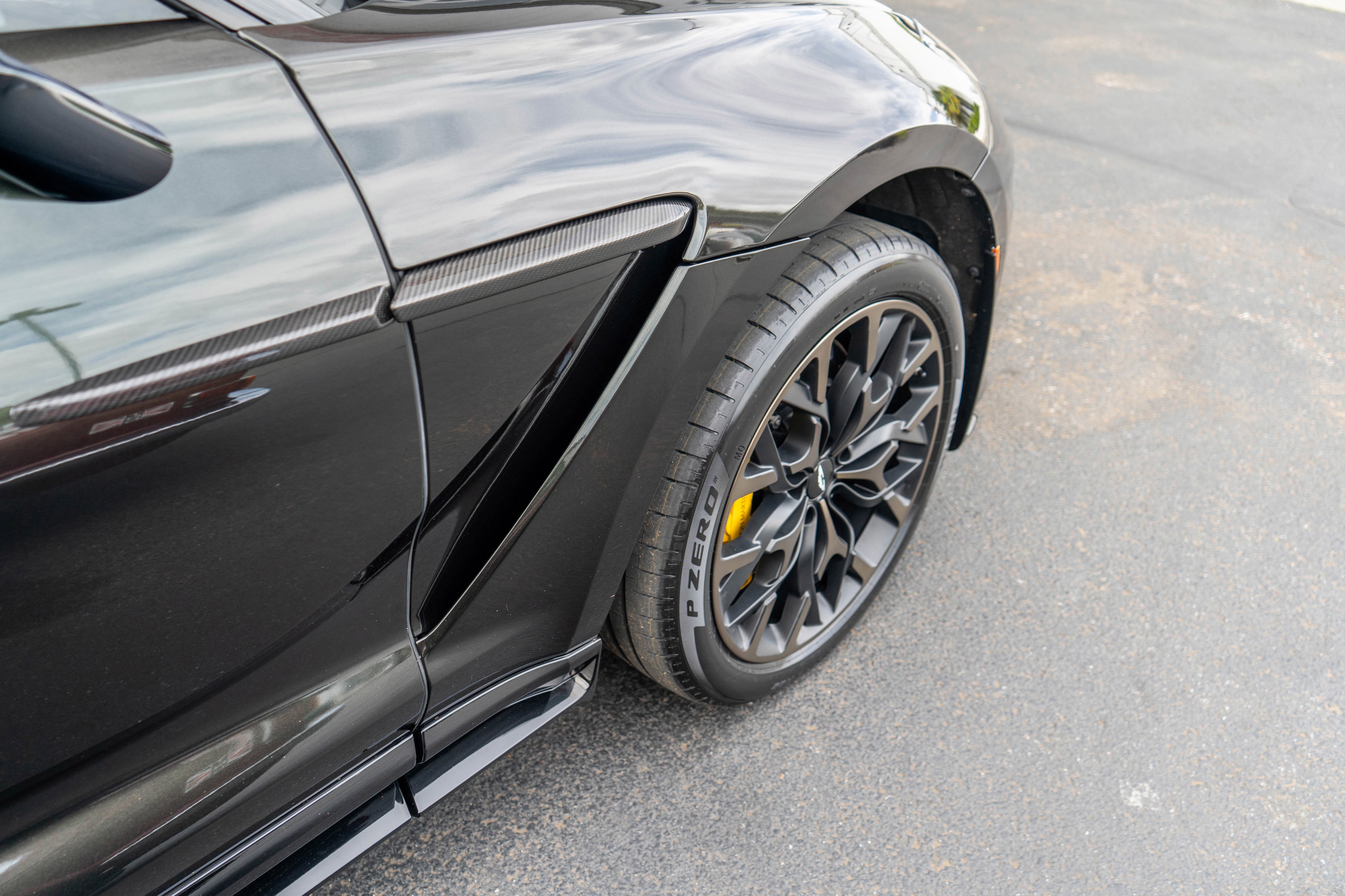 2023 Aston Martin DBX 707