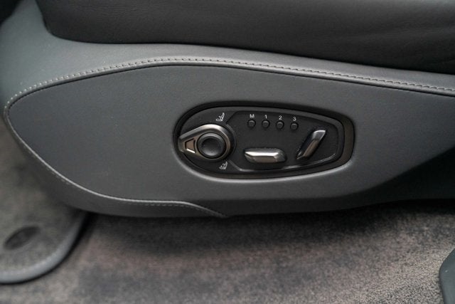 2023 Aston Martin DBX 707