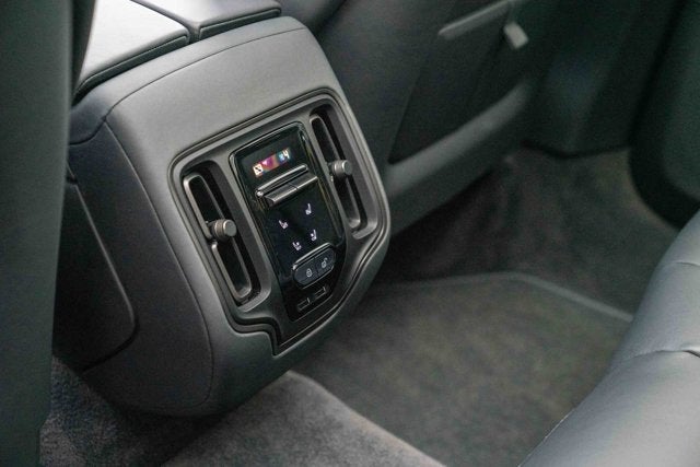 2023 Aston Martin DBX 707