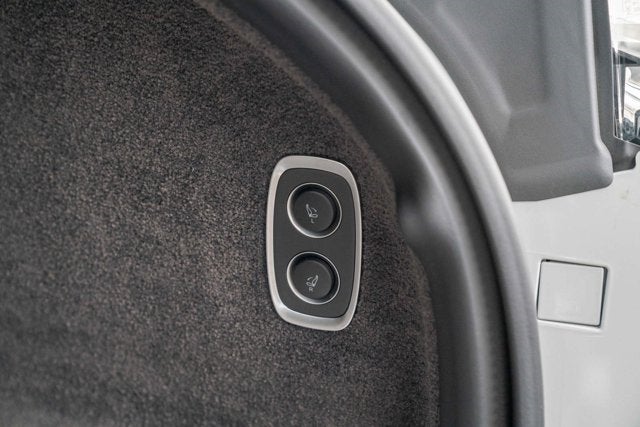 2023 Aston Martin DBX 707