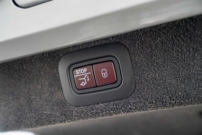 2023 Aston Martin DBX 707