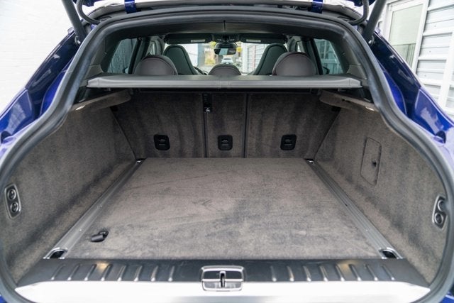 2023 Aston Martin DBX 707