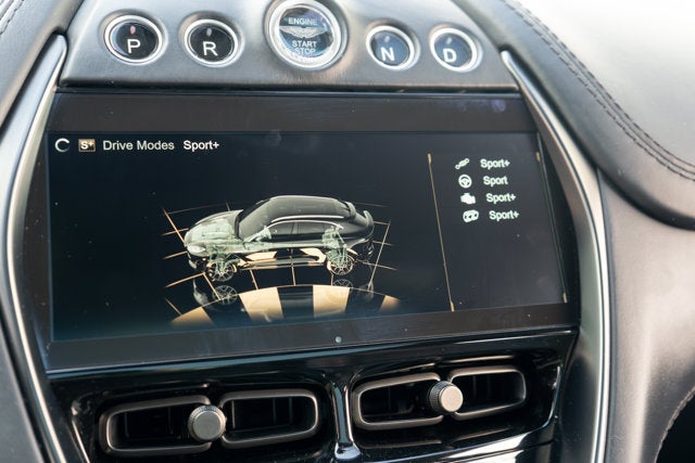 2023 Aston Martin DBX 707