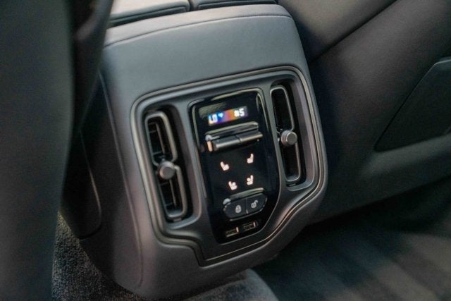 2024 Aston Martin DBX 707