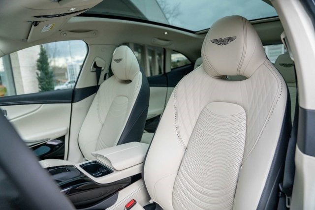 2023 Aston Martin DBX 707