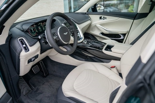 2023 Aston Martin DBX 707