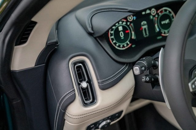 2023 Aston Martin DBX 707