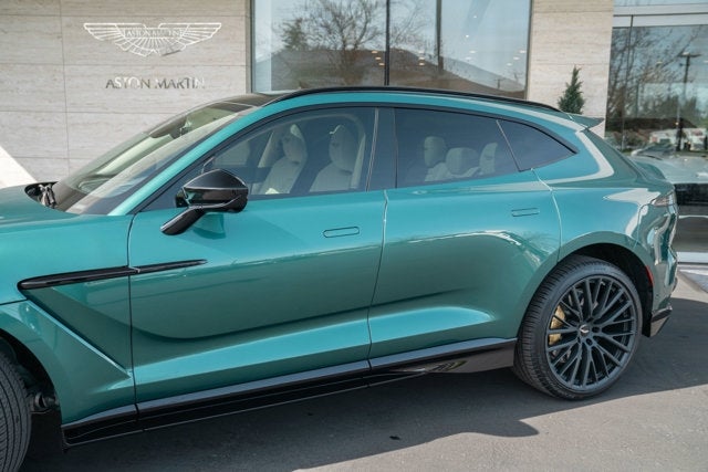 2023 Aston Martin DBX 707