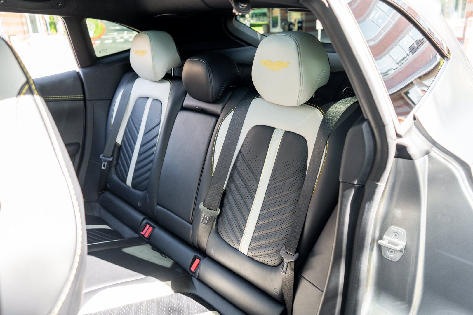 2023 Aston Martin DBX 707