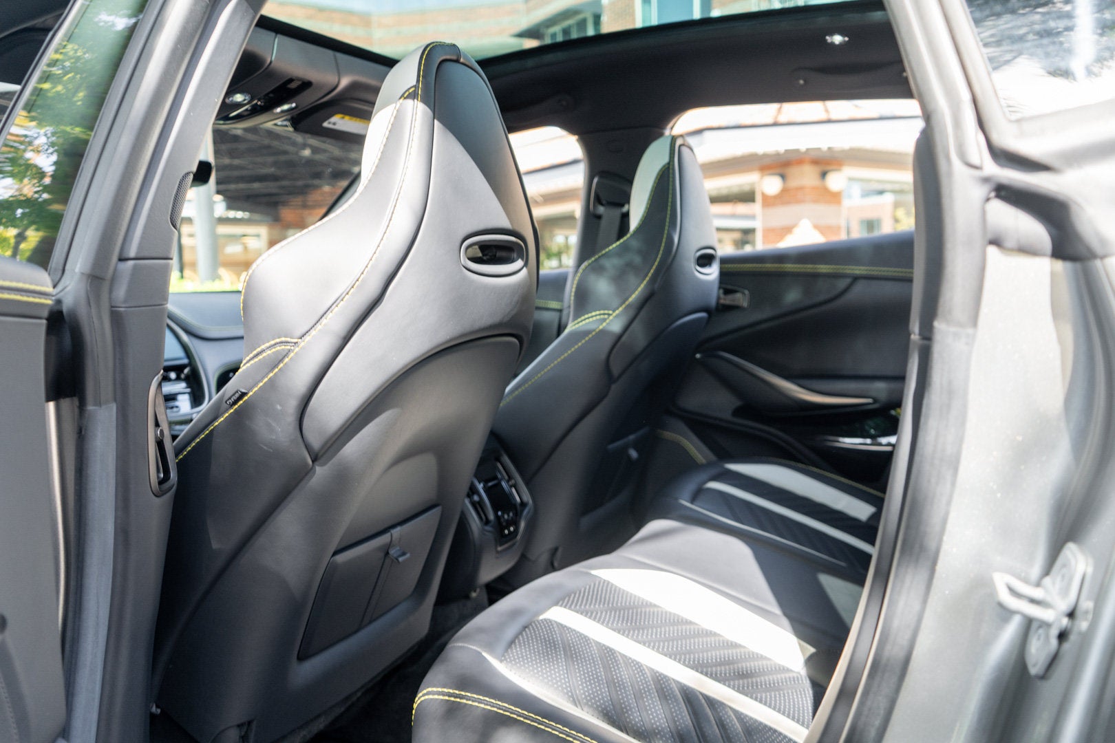2023 Aston Martin DBX 707