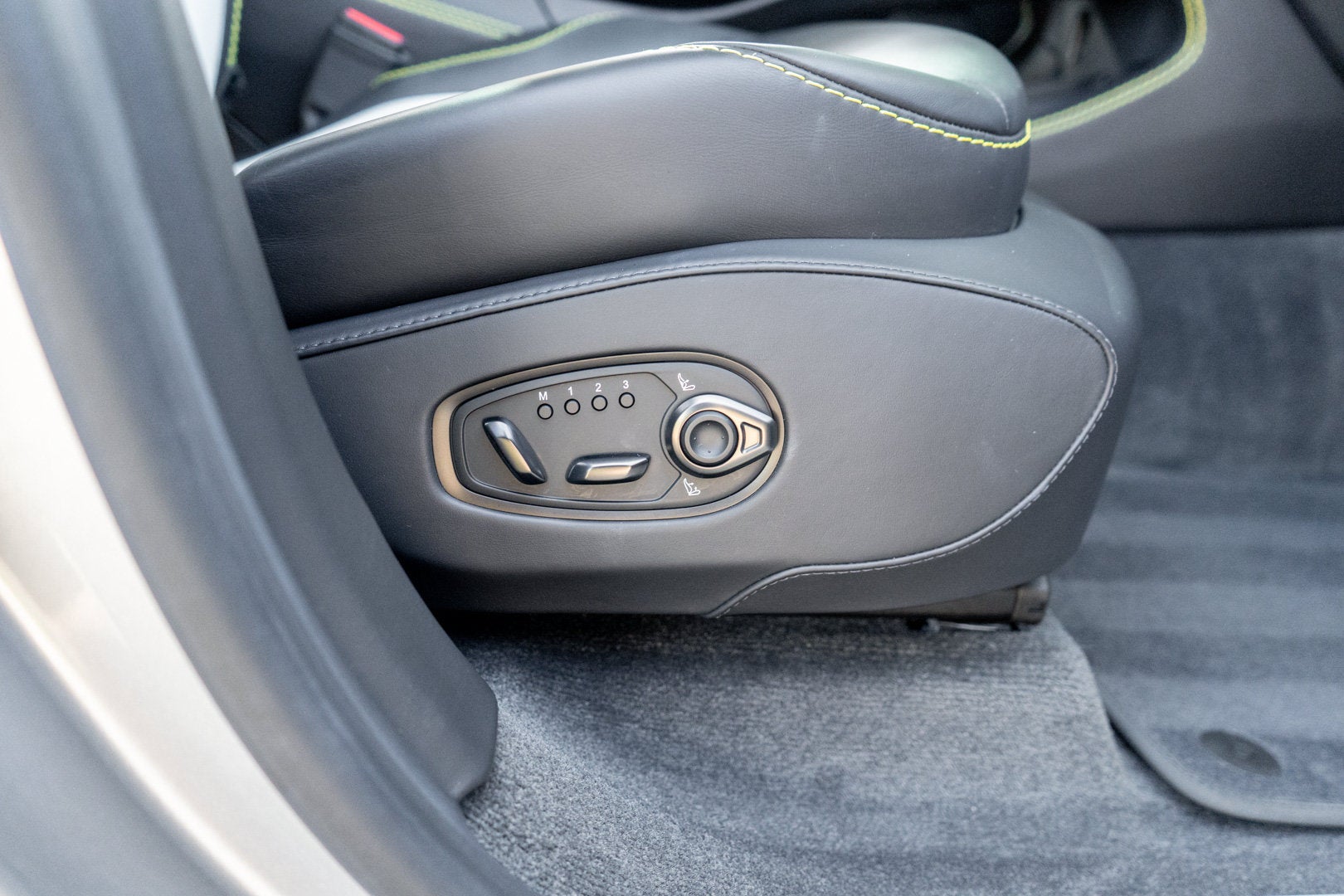 2023 Aston Martin DBX 707
