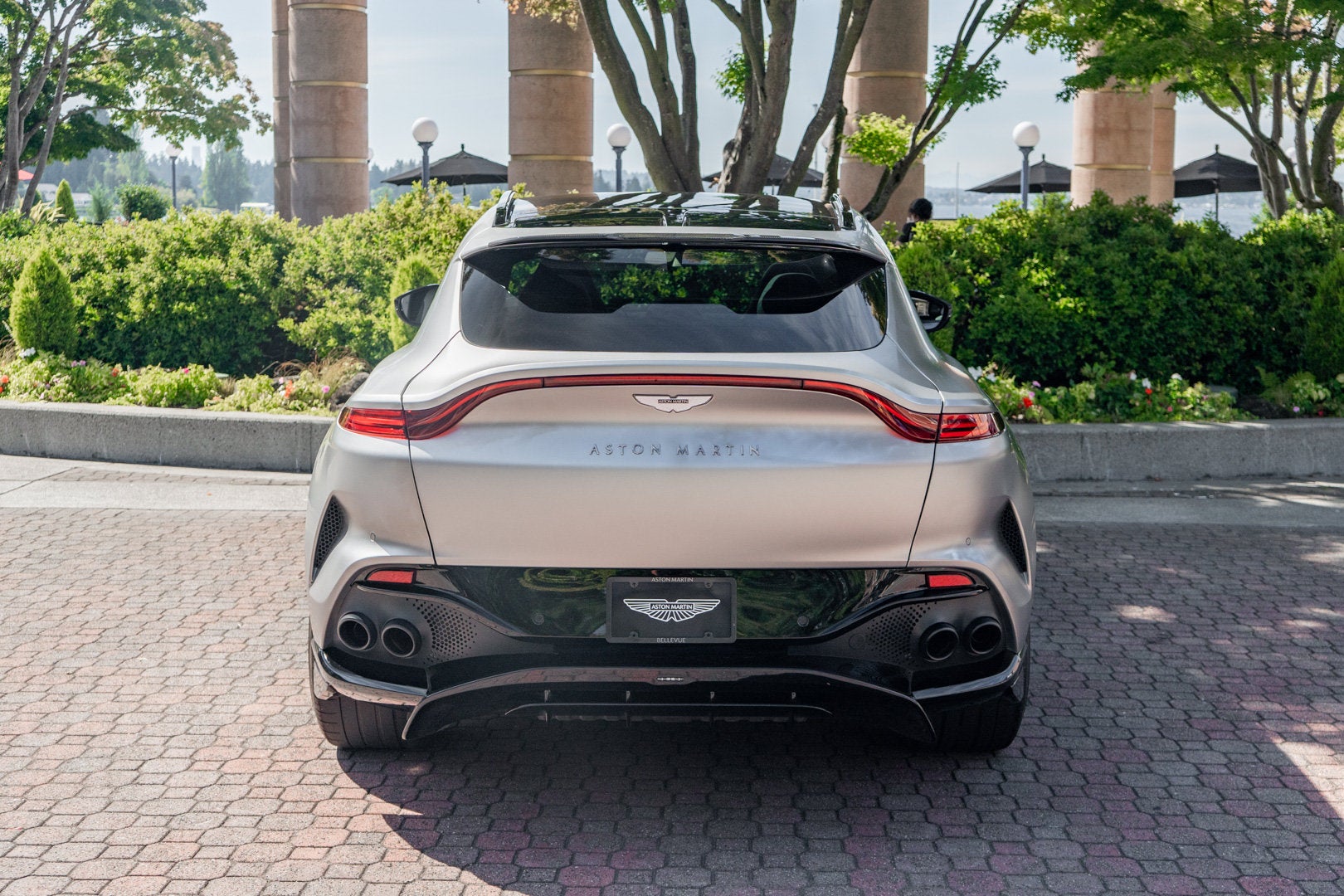 2023 Aston Martin DBX 707