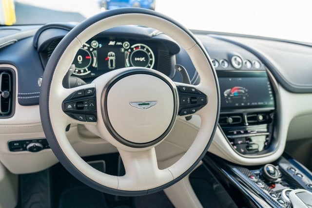 2023 Aston Martin DBX 707