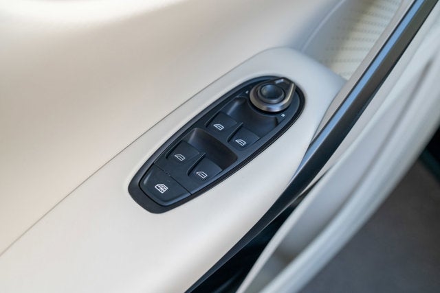 2023 Aston Martin DBX 707