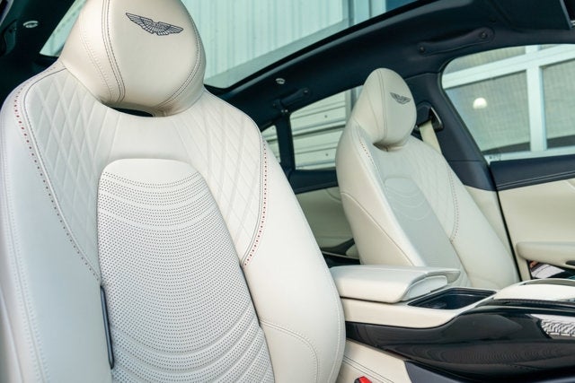 2023 Aston Martin DBX 707