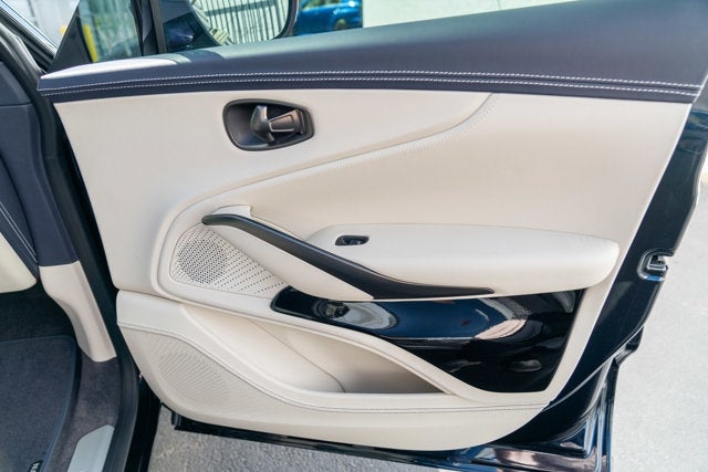 2023 Aston Martin DBX 707