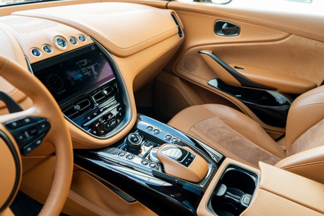 2023 Aston Martin DBX 707