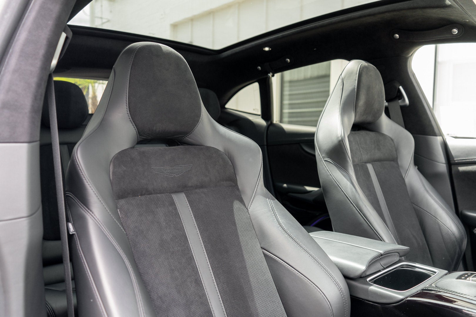 2023 Aston Martin DBX 707