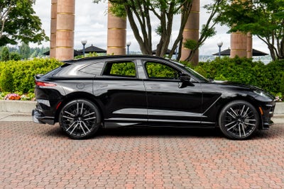 2023 Aston Martin DBX 707