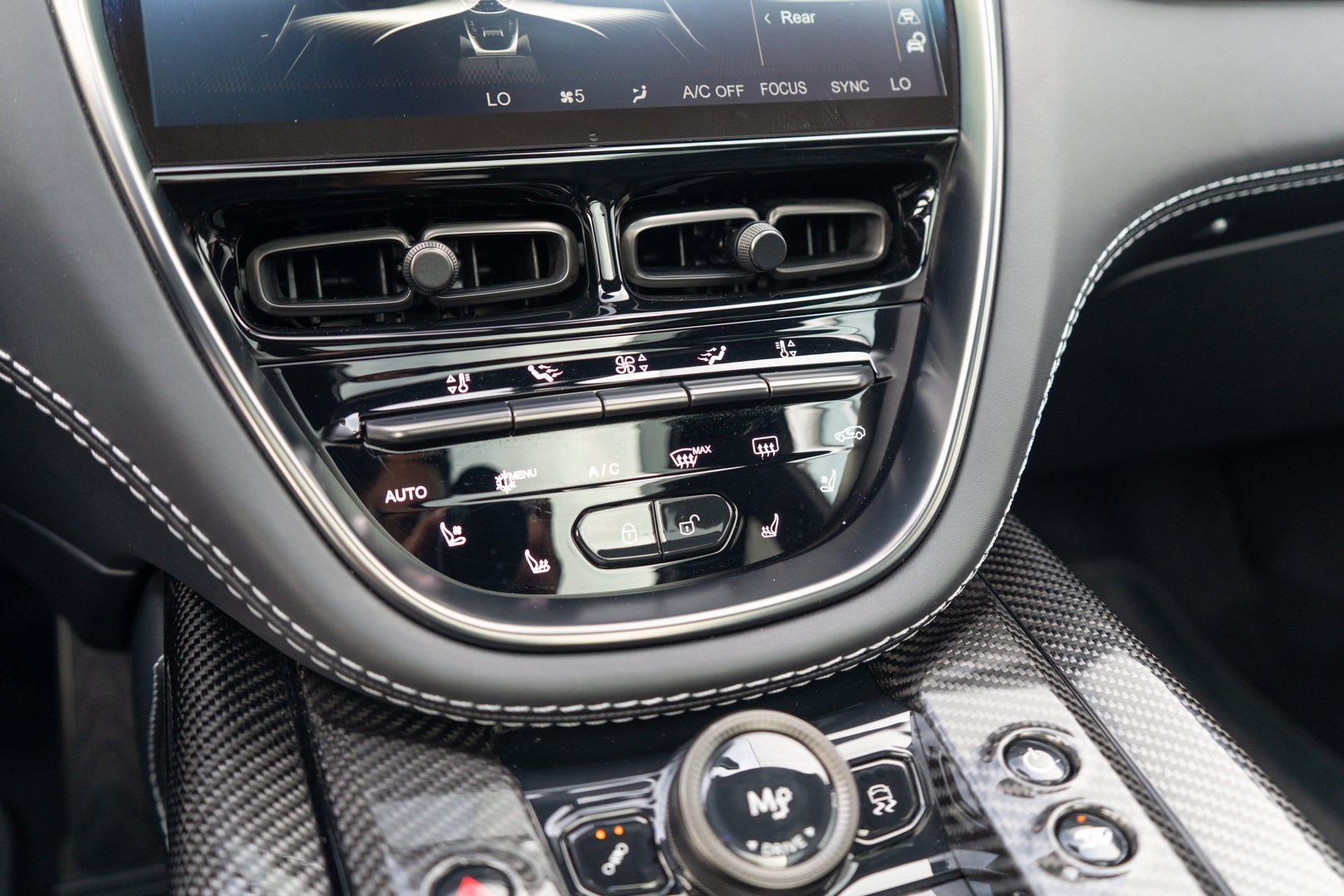 2023 Aston Martin DBX 707